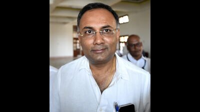 Health minister Dinesh Gundu Rao said that the alert was a precautionary measure, even though no similar cases have been reported in Karnataka. (Arijit Sen/HT Photo) Health minister Dinesh Gundu Rao said that the alert was a precautionary measure, even though no similar cases have been reported in Karnataka. (Arijit Sen/HT Photo)