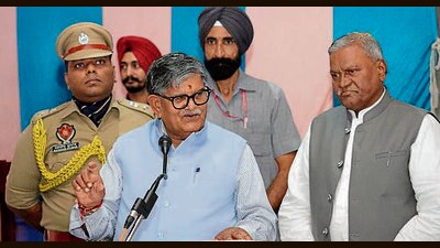 Punjab governor Gulab Chand Kataria addressing the gathering in Ludhiana on Tuesday. (HT Photo) Punjab governor Gulab Chand Kataria addressing the gathering in Ludhiana on Tuesday. (HT Photo)