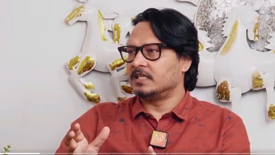Ajeet Bharti in a video clip going viral from his YouTube channel. (YT) Ajeet Bharti in a video clip going viral from his YouTube channel. (YT)