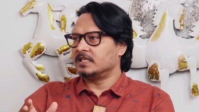 Ajeet Bharti in a video clip going viral from his YouTube channel. (YT) Ajeet Bharti in a video clip going viral from his YouTube channel. (YT)