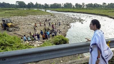 West Bengal chief minister Mamata Banerjee visits a flood-affected area, at Nagrakata in Jalpaiguri district, on Monday. (WB CMO)