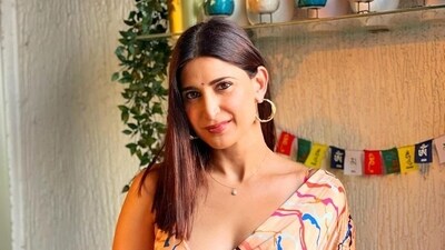 Despite the backlash, Aahana Kumra respects Pawan Singh for apologising, noting the harshness of online abuse. Despite the backlash, Aahana Kumra respects Pawan Singh for apologising, noting the harshness of online abuse.