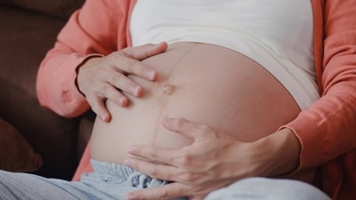 As per doctors, late pregnancy requires more medical attention and monitoring, yet many women in late 30s and 40s have healthy pregnancies and babies. (Freepik) As per doctors, late pregnancy requires more medical attention and monitoring, yet many women in late 30s and 40s have healthy pregnancies and babies. (Freepik)