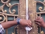  The Bengaluru South district authorities on Tuesday sealed the studio premises hosting the Kannada reality show 'Bigg Boss' in Bidadi.