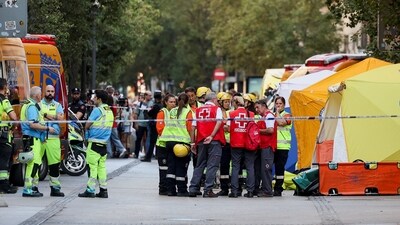 Emergency responders work at the site of a building collapse in central Madrid, Spain, October 7, 2025. (REUTERS)