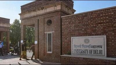The advisory directs colleges to issue detailed social media notices on event timing, entry passes, traffic arrangements, and entry and exit gates. The advisory directs colleges to issue detailed social media notices on event timing, entry passes, traffic arrangements, and entry and exit gates.