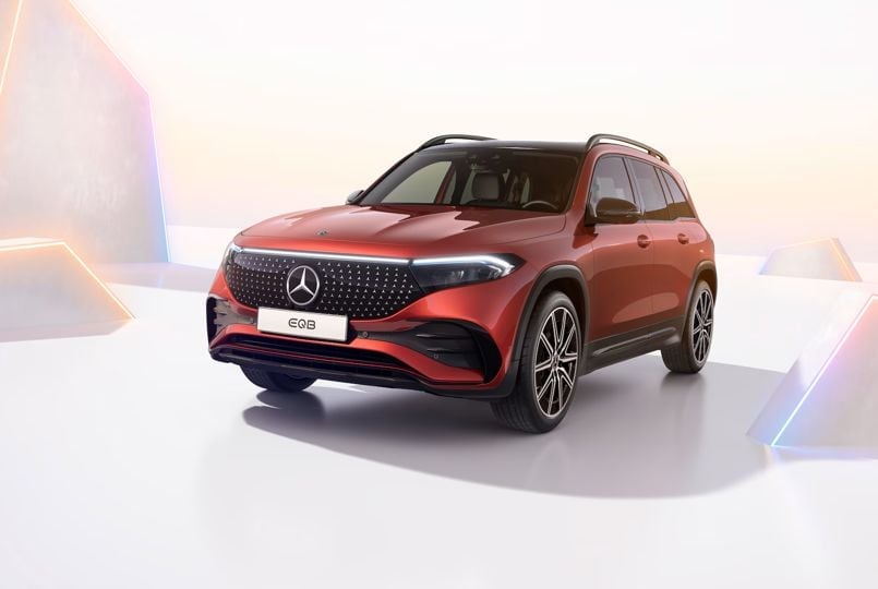 Mercedes-Benz EQB SUV has a battery capacity of 70.5 kWh. Mercedes-Benz EQB SUV has a battery capacity of 70.5 kWh.