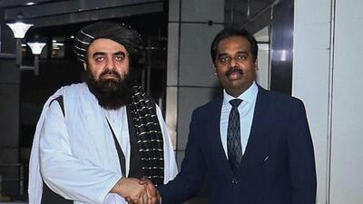 Afghanistan Foreign Minister, Mawlawi Amir Khan Muttaqi receives a warm welcome on his arrival, in New Delhi on Thursday. (@MEAIndia X) Afghanistan Foreign Minister, Mawlawi Amir Khan Muttaqi receives a warm welcome on his arrival, in New Delhi on Thursday. (@MEAIndia X)