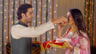 Karwa Chauth 2025: Women on Karwa Chauth observe day long fast for their husband's wellbeing. (Photo by Shutterstock) Karwa Chauth 2025: Women on Karwa Chauth observe day long fast for their husband's wellbeing. (Photo by Shutterstock)