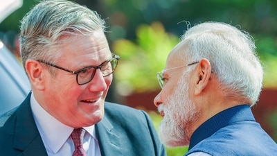 Prime Minister Narendra Modi meets United Kingdom Prime Minister Keir Starmer at Raj Bhavan in Mumbai on Thursday. (ANI) Prime Minister Narendra Modi meets United Kingdom Prime Minister Keir Starmer at Raj Bhavan in Mumbai on Thursday. (ANI)