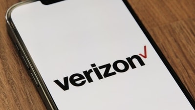 Verizon outage across US leaves hundreds of users without data service, blackout under investigation (Unsplash - representational image) Verizon outage across US leaves hundreds of users without data service, blackout under investigation (Unsplash - representational image)