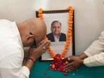 UP Congress chief Ajay Rai paying tribute to SP founder Mulayam Singh Yadav on his death anniversary in Lucknow. (Sourced)