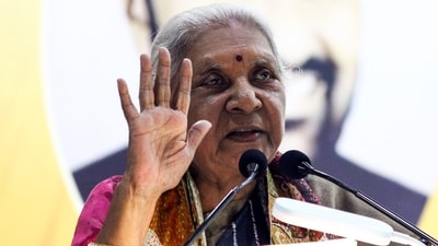 Uttar Pradesh Governor Anandiben Patel cautions against live-in relationship (File Photo) Uttar Pradesh Governor Anandiben Patel cautions against live-in relationship (File Photo)