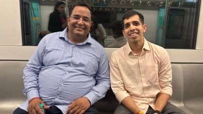 Paytm’s Vijay Shekhar Sharma was seen travelling on Mumbai Metro Line 3, where a commuter lauded his politeness. (X/@partha0799) Paytm’s Vijay Shekhar Sharma was seen travelling on Mumbai Metro Line 3, where a commuter lauded his politeness. (X/@partha0799)