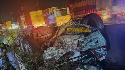 Drivers of two more cars and the trailer were also injured in the accident. (HT Photo) Drivers of two more cars and the trailer were also injured in the accident. (HT Photo)