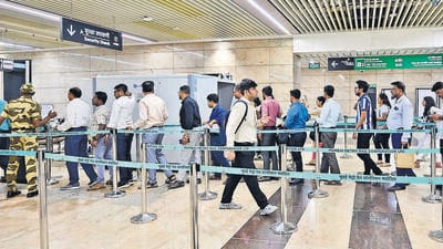 Mumbai, India - Oct. 10, 2025:Commuters stand in queue for security checks during evening rush hour, after the launch of Metro 3 Aqua Line which is fully operational from Cuffe Parade to Aarey JVLR, at Vidhan Bhavan in Mumbai, India, on Friday, October 10, 2025. (Photo by Anshuman Poyrekar/Hindustan Times) (Anshuman Poyrekar/HT Photo) Mumbai, India - Oct. 10, 2025:Commuters stand in queue for security checks during evening rush hour, after the launch of Metro 3 Aqua Line which is fully operational from Cuffe Parade to Aarey JVLR, at Vidhan Bhavan in Mumbai, India, on Friday, October 10, 2025. (Photo by Anshuman Poyrekar/Hindustan Times) (Anshuman Poyrekar/HT Photo)