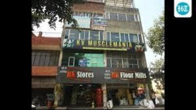 The firing at the hotel had taken place on September 25 at 5.05 am, 17 minutes after the assailants, Aman and Ritvik, fired upon and injured a gym operator, Vicky, in Mohali’s Phase-2 (above). The hotel is owned by Vicky’s friend Veeru. (HT File) The firing at the hotel had taken place on September 25 at 5.05 am, 17 minutes after the assailants, Aman and Ritvik, fired upon and injured a gym operator, Vicky, in Mohali’s Phase-2 (above). The hotel is owned by Vicky’s friend Veeru. (HT File)