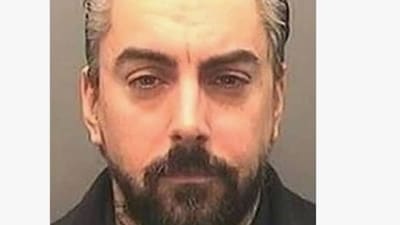 Ian Watkins died after being attacked by another inmate in the prison in Wakefield, northern England, where he was held, the PA news agency said, citing sources. Ian Watkins died after being attacked by another inmate in the prison in Wakefield, northern England, where he was held, the PA news agency said, citing sources.