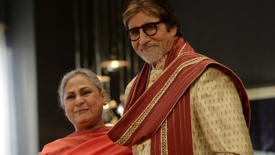 Amitabh Bachchan talks about Jaya Bachchan's 'typical wife trait'. Amitabh Bachchan talks about Jaya Bachchan's 'typical wife trait'.