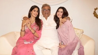 Janhvi Kapoor, Boney Kapoor and Khushi Kapoor Janhvi Kapoor, Boney Kapoor and Khushi Kapoor