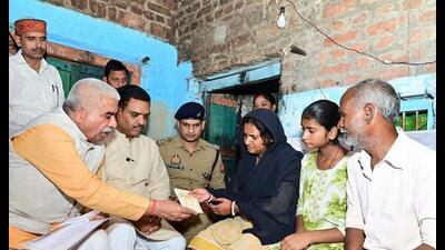Two UP ministers hand over  ₹13.55 lakh aid to victim’s family (Sourced: X)
