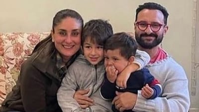 Kareena Kapoor Khan and Saif Ali Khan with Taimur & Jeh Kareena Kapoor Khan and Saif Ali Khan with Taimur & Jeh