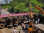 Thane, India - October -12, 2025:Due to the overturning of a vehicle, there was traffic congestion on the Nashik-Mumbai Highway at mankoli naka bhiwandi ,in Mumbai, India, on, Sunday, October -12, 2025. ( Praful Gangurde / HT Photo ) Thane, India - October -12, 2025:Due to the overturning of a vehicle, there was traffic congestion on the Nashik-Mumbai Highway at mankoli naka bhiwandi ,in Mumbai, India, on, Sunday, October -12, 2025. ( Praful Gangurde / HT Photo )