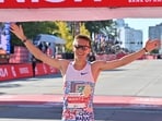 Conner Mantz becomes fastest American marathoner in history with 2:04:43 finish. Details here