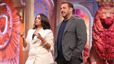 Jamie Lever amuses Bigg Boss 19 contestants and Salman Khan with her act. Jamie Lever amuses Bigg Boss 19 contestants and Salman Khan with her act.