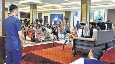 Members of the media attend a press conference with Afghanistan's Taliban Foreign Minister Amir Khan Muttaqi, in New Delhi, on Sunday. (REUTERS) Members of the media attend a press conference with Afghanistan's Taliban Foreign Minister Amir Khan Muttaqi, in New Delhi, on Sunday. (REUTERS)
