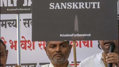 Sanskruti’s father Anil Amin also participated in the protest. (Satish Bate/ Hindustan Times) Sanskruti’s father Anil Amin also participated in the protest. (Satish Bate/ Hindustan Times)