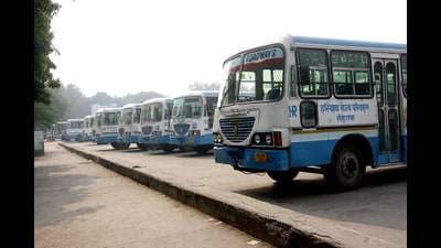 The new POS-based system will let commuters scan QR codes to pay fares, ending cash dependence and reducing disputes with conductors. (HT Archive) The new POS-based system will let commuters scan QR codes to pay fares, ending cash dependence and reducing disputes with conductors. (HT Archive)