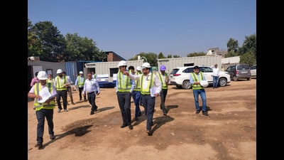 Chander Shekhar Khare, managing director of Gurugram Metro Rail Limited (GMRL) & Haryana Mass Rapid Transport Corporation Ltd (HMRTC) visit the GMRL casting yard site at Sector 33 near Transport Nagar on Monday. (HT Photo) Chander Shekhar Khare, managing director of Gurugram Metro Rail Limited (GMRL) & Haryana Mass Rapid Transport Corporation Ltd (HMRTC) visit the GMRL casting yard site at Sector 33 near Transport Nagar on Monday. (HT Photo)