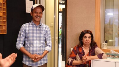 Farah Khan promises to give handwritten notes to Dilip after he praises her. Farah Khan promises to give handwritten notes to Dilip after he praises her.