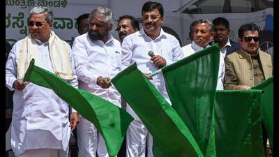 Karnataka Chief Minister Siddaramaiah with ministers Eshwara Khandre, KH Muniyappa, BZ Zameer Ahmed Khan in Bengaluru. (ANI PHOTO) Karnataka Chief Minister Siddaramaiah with ministers Eshwara Khandre, KH Muniyappa, BZ Zameer Ahmed Khan in Bengaluru. (ANI PHOTO)
