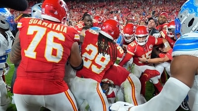 Kansas City Chiefs quarterback Patrick Mahomes (15) tries to break up a fight between teammate JuJu Smith-Schuster and Detroit Lions defensive back Brian Branch. (AP) Kansas City Chiefs quarterback Patrick Mahomes (15) tries to break up a fight between teammate JuJu Smith-Schuster and Detroit Lions defensive back Brian Branch. (AP)