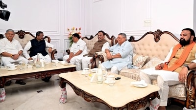 JD(U) leader Rajiv Ranjan Singh, BJP in-charge for Bihar polls Dharmendra Pradhan, JD(U) MP Sanjay Kumar Jha, BJP in-charge of Bihar Vinod Tawde, state minister Vijay Kumar Choudhary and state Deputy CM Samrat Choudhary during a meeting of the leaders of the NDA constituent parties regarding the Bihar Assembly elections. (X/ Jduonline) JD(U) leader Rajiv Ranjan Singh, BJP in-charge for Bihar polls Dharmendra Pradhan, JD(U) MP Sanjay Kumar Jha, BJP in-charge of Bihar Vinod Tawde, state minister Vijay Kumar Choudhary and state Deputy CM Samrat Choudhary during a meeting of the leaders of the NDA constituent parties regarding the Bihar Assembly elections. (X/ Jduonline)