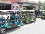 In September, a 16-year-old schoolgirl died and three others, including two minor girls, were injured after an e-rickshaw overturned at Paharganj Chowk, allegedly due to the driver’s rash and negligent driving. (HT Archive) In September, a 16-year-old schoolgirl died and three others, including two minor girls, were injured after an e-rickshaw overturned at Paharganj Chowk, allegedly due to the driver’s rash and negligent driving. (HT Archive)