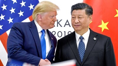 Donald Trump shakes hands with Xi Jinping during a meeting on the sidelines of the G-20 summit in Japan, June 29, 2019. (AP) Donald Trump shakes hands with Xi Jinping during a meeting on the sidelines of the G-20 summit in Japan, June 29, 2019. (AP)
