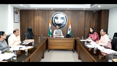During the meeting, the chief secretary was briefed on the department’s major initiatives and best practices. (HT Photo) During the meeting, the chief secretary was briefed on the department’s major initiatives and best practices. (HT Photo)