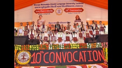 Khwaja Moinuddin Chishti Language University convocation ceremony underway, in Lucknow on Tuesday. (HT PHOTO) Khwaja Moinuddin Chishti Language University convocation ceremony underway, in Lucknow on Tuesday. (HT PHOTO)