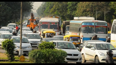 The petitioners opposing construction of Tribune flyover also told Punjab and Haryana high court that flyover is not a solution to the traffic woes. (HT File)
