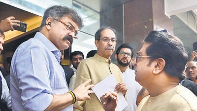 This was the first time Raj Thackeray was seen with members of other opposition parties, including NCP (SP) MLA Jitendra Awhad. (Photo by Anshuman Poyrekar/Hindustan Times) (Anshuman Poyrekar/HT Photo) This was the first time Raj Thackeray was seen with members of other opposition parties, including NCP (SP) MLA Jitendra Awhad. (Photo by Anshuman Poyrekar/Hindustan Times) (Anshuman Poyrekar/HT Photo)