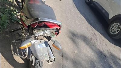 Two persons were killed and woman sustained serious injuries after PMPML bus rammed motorcycle on the Old Katraj Ghat near Bhilarewadi on Tuesday morning. (HT) Two persons were killed and woman sustained serious injuries after PMPML bus rammed motorcycle on the Old Katraj Ghat near Bhilarewadi on Tuesday morning. (HT)