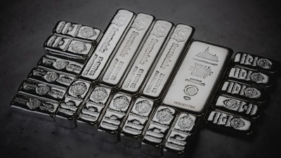 Some traders to book cargo slots on transatlantic flights for silver bars—an expensive mode of transport typically reserved for gold—to profit off higher prices in London. (Representational Image/Unsplash) Some traders to book cargo slots on transatlantic flights for silver bars—an expensive mode of transport typically reserved for gold—to profit off higher prices in London. (Representational Image/Unsplash)