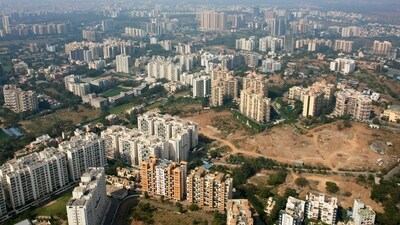 A foreigner's take on Bengaluru's roads has once again highlighted the city's civic challenges. (Representational Image) (Unsplash ) A foreigner's take on Bengaluru's roads has once again highlighted the city's civic challenges. (Representational Image) (Unsplash )