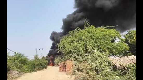 . The live wire sparked and emitted loud bursts, causing panic and a stampede-like situation among the students. (HT PHOTO)