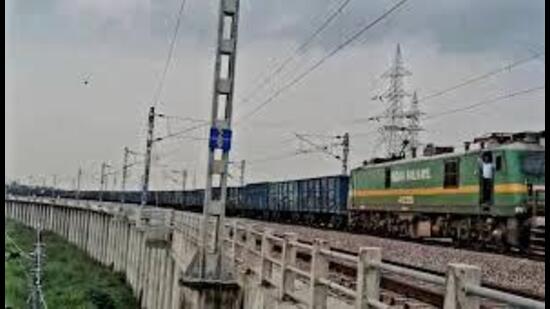 The senior divisional commercial manager, Naveen said that only the front wheel of the train was derailed and things were brought under control in time. (HT Photo for representation)