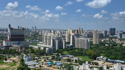 Housing sales in India’s top markets fell 1% YoY in Q3 2025, with MMR, Pune, and Delhi-NCR seeing significant dips, totalling 95,547 units, PropTiger report said. (Representational Photo) (Parveen Kumar/Hindustan Times) Housing sales in India’s top markets fell 1% YoY in Q3 2025, with MMR, Pune, and Delhi-NCR seeing significant dips, totalling 95,547 units, PropTiger report said. (Representational Photo) (Parveen Kumar/Hindustan Times)