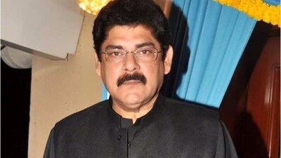 <p><strong>పంకజ్ ధీర్ </strong>- కర్ణుడి పాత్ర పోషించిన పంకజ్ ధీర్ తాజాగా కన్నుమూశాడు. క్యాన్సర్ తో బాధపడుతూ అతడు తుది శ్వాస విడిచాడు.</p> (instagram) <p><strong>పంకజ్ ధీర్ </strong>- కర్ణుడి పాత్ర పోషించిన పంకజ్ ధీర్ తాజాగా కన్నుమూశాడు. క్యాన్సర్ తో బాధపడుతూ అతడు తుది శ్వాస విడిచాడు.</p> (instagram)